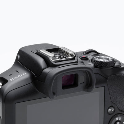 Kit Cámara Digital Canon EOS R100 Mirrorless + Lente RF-S 18-45mm