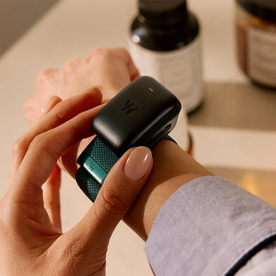 Monitor de Salud y Fitness Whoop Peak 5.0 + Suscripción por 12 meses
